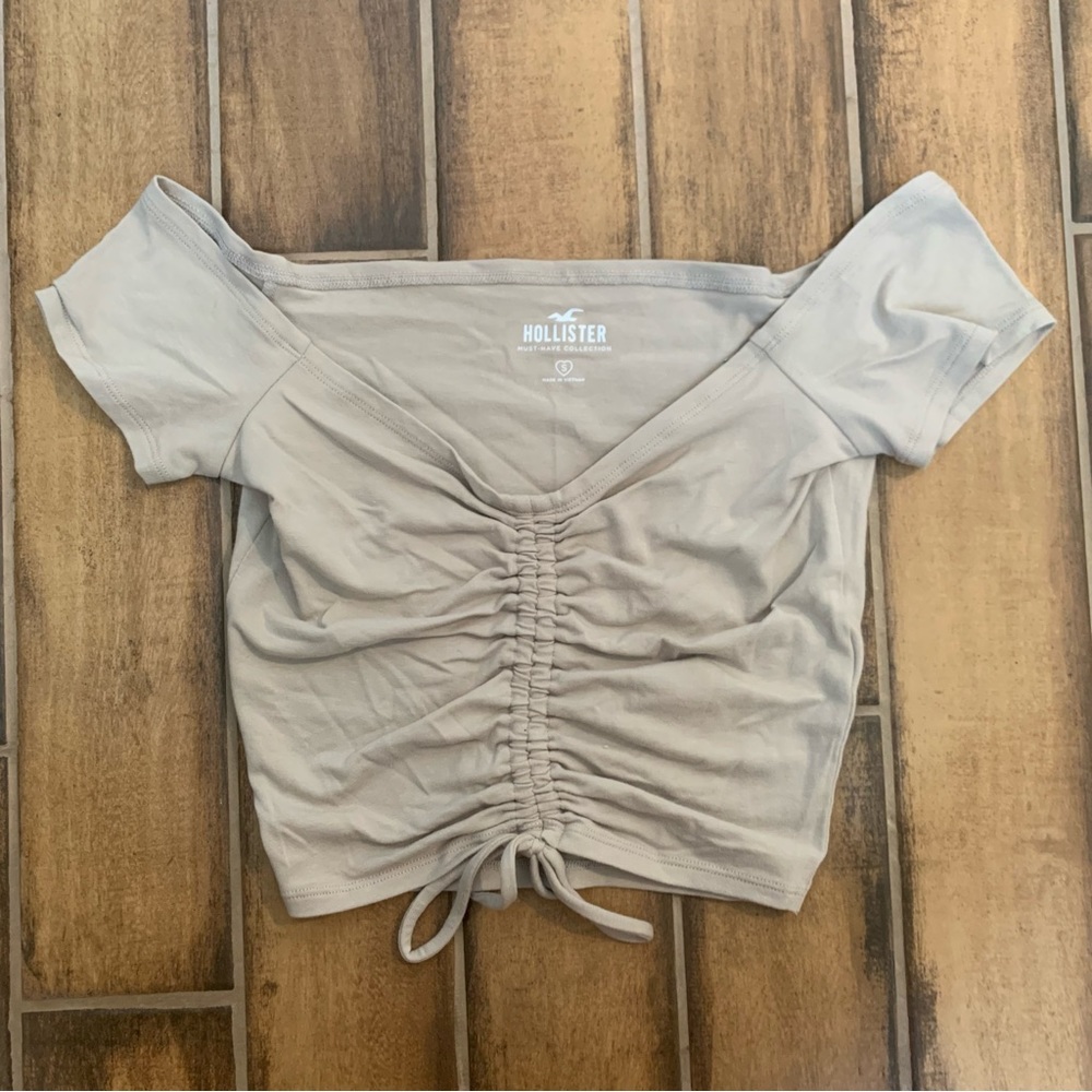 Hollister Off the Shoulder Cream Top